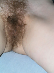Hairy girl wife show vagina porn pics